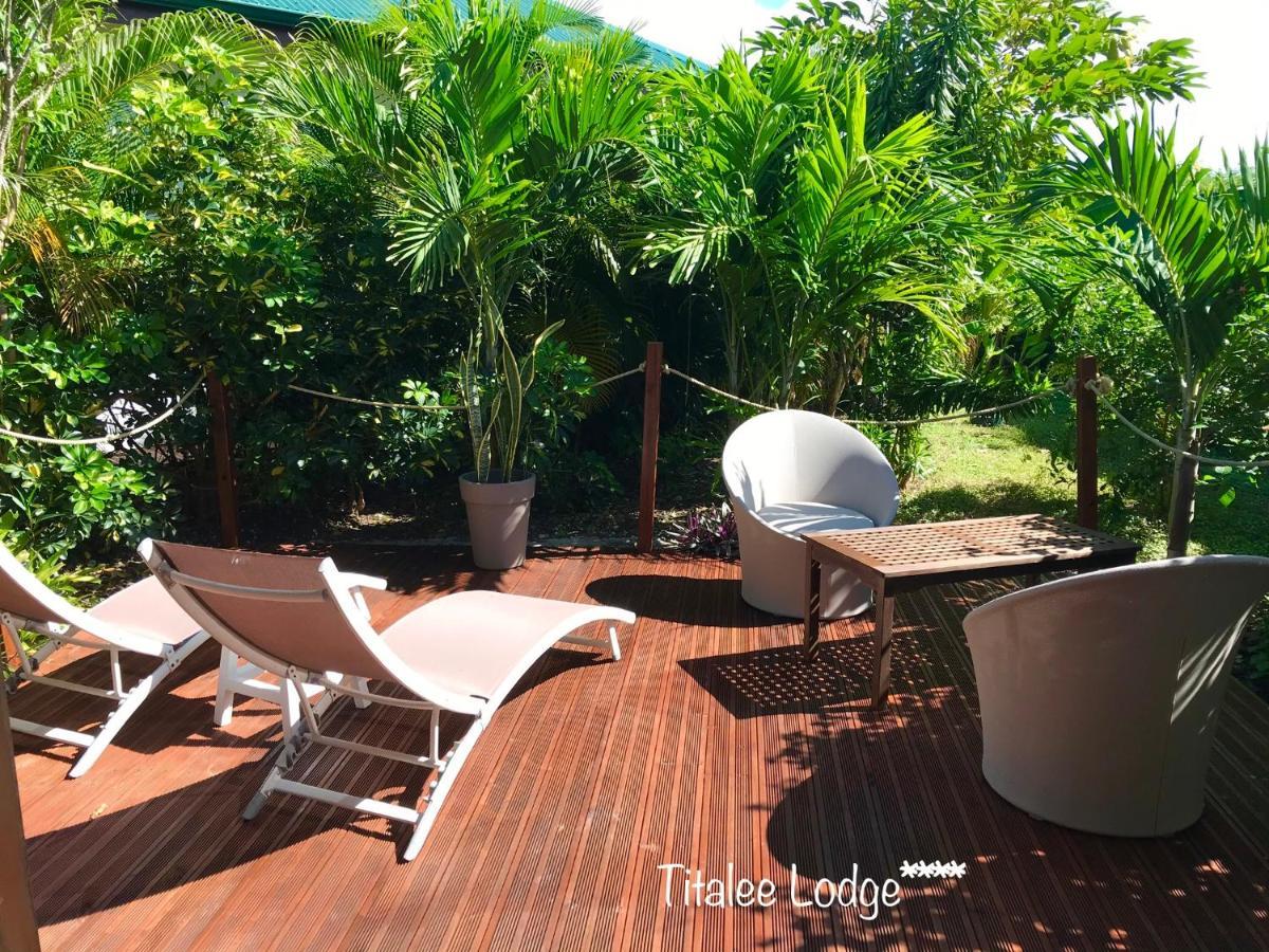 Titalee Lodge 3 Villas Autour D'Une Piscine 생프랑수아 외부 사진